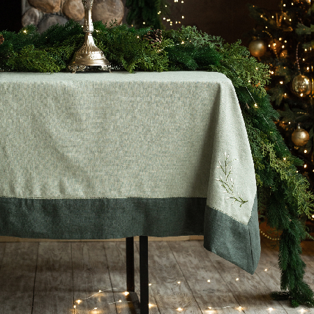 Скатерть столовая  с вышивкой lin/cotton Запах Рождества