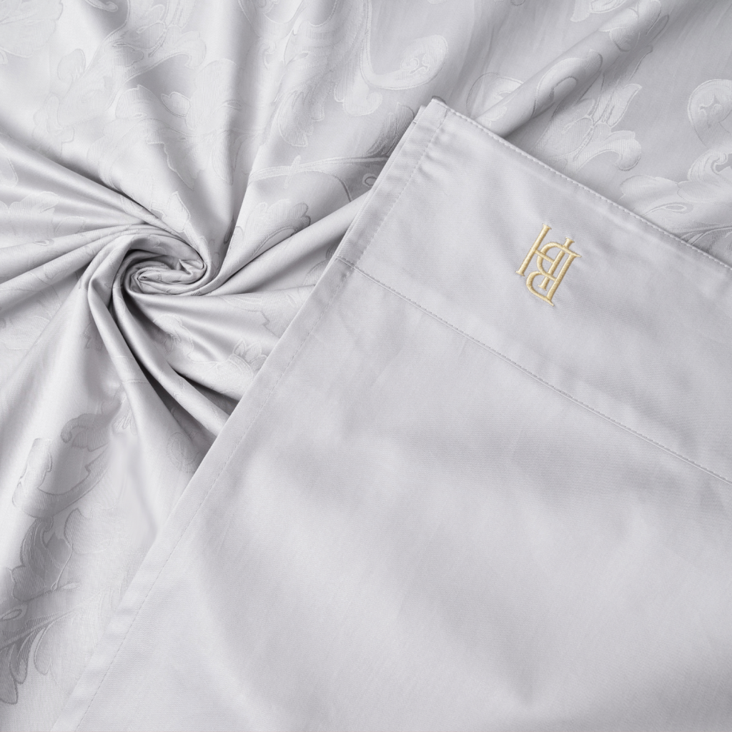 Комплект постельного белья Амедея Silver 400 ТС Комплект постельного белья Амедея Silver 400 ТС