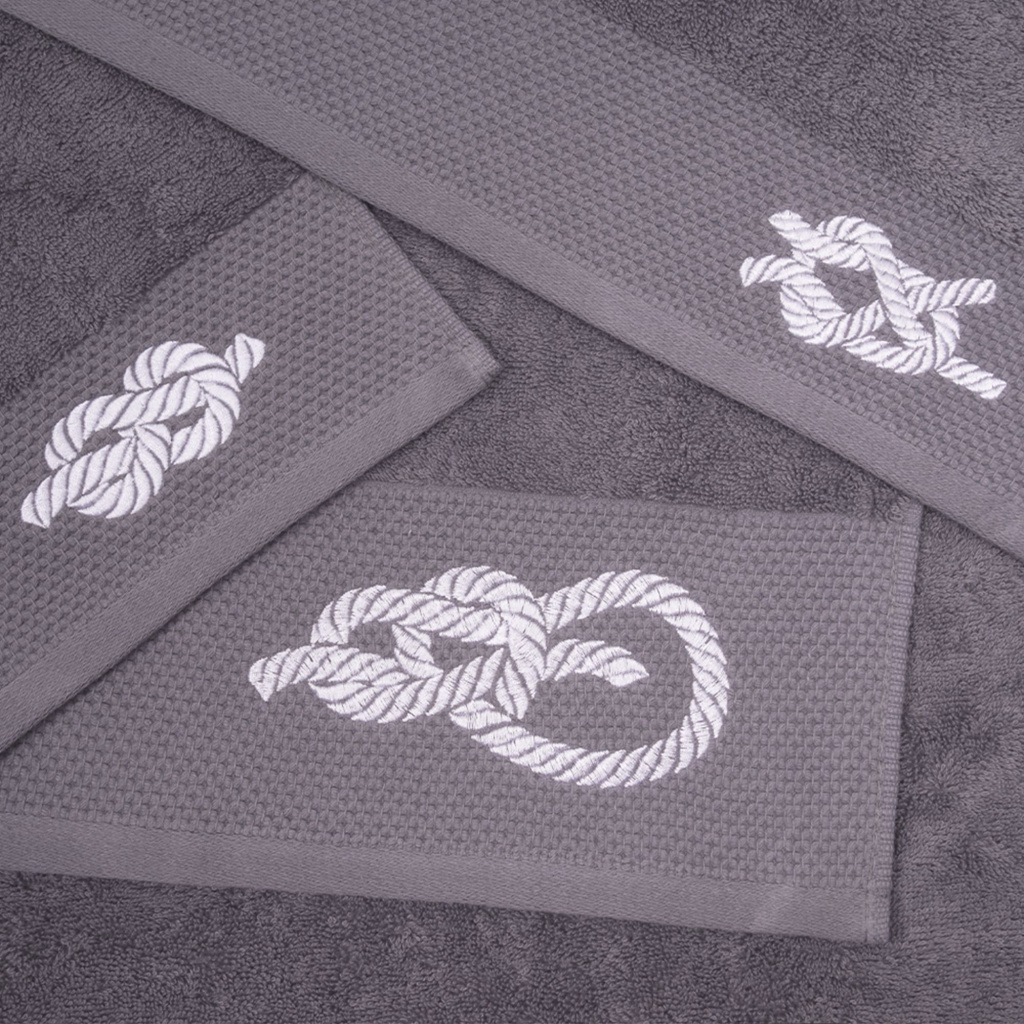 Набор махровых полотенец Антрацит с вышивкой Верфь
