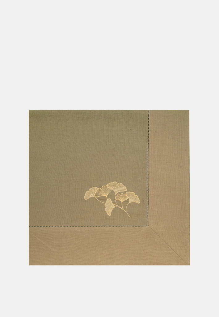 Скатерть столовая с вышивкой Fan flower