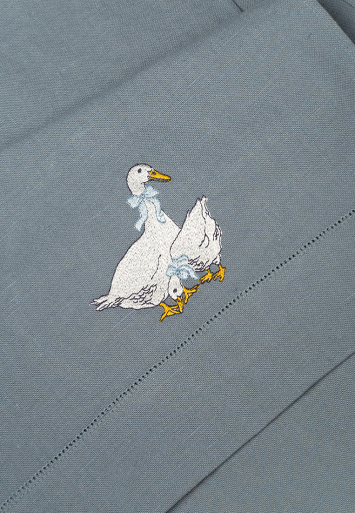 Дорожка столовая lin/cotton с вышивкой Goose bernadotte