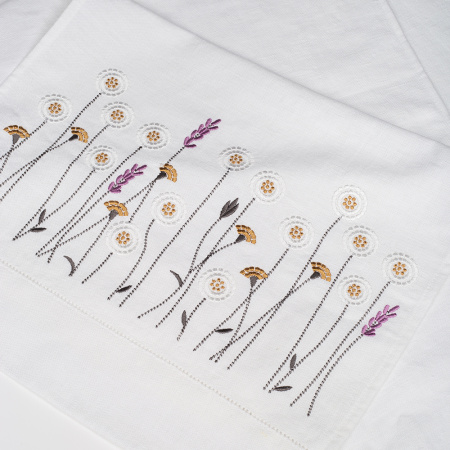 Дорожка столовая lin/cotton с вышивкой Meadow romance