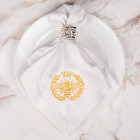 Комплект салфеток столовых с вышивкой Золотая пчелка