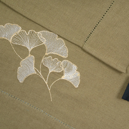 Дорожка столовая с вышивкой Fan flower