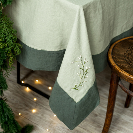 Скатерть столовая  с вышивкой lin/cotton Запах Рождества