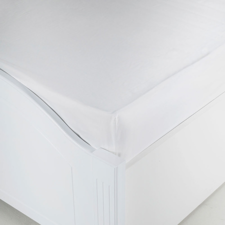 Простыня Белая 200 ТС на резинке Простыня Белая 200 ТС на резинке