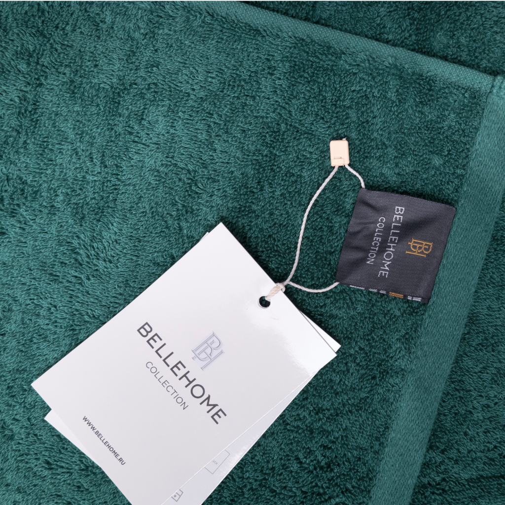 Набор махровых полотенец Изумруд с вышивкой Запах Рождества